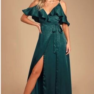 Elegant Green Off-Shoulder Dress